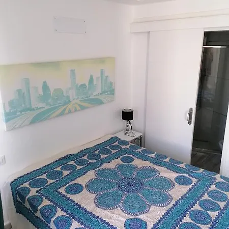 Wonderful White Appartament In Playa Americas דירה *