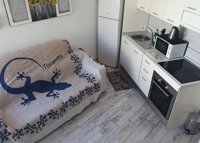 Wonderful White Appartament In Playa Americas Апартаменти *