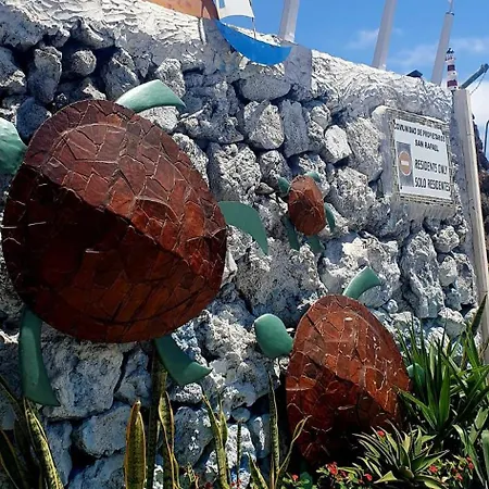 Wonderful White Appartament In Playa Americas 아파트 *