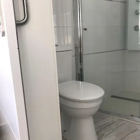 Wonderful White Appartament In Playa Americas شقة *