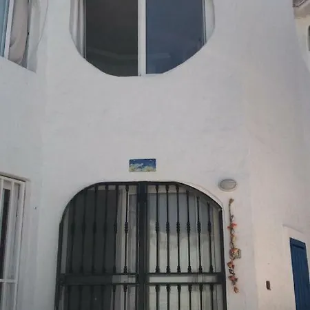 아파트 Wonderful White Appartament In Playa Americas *