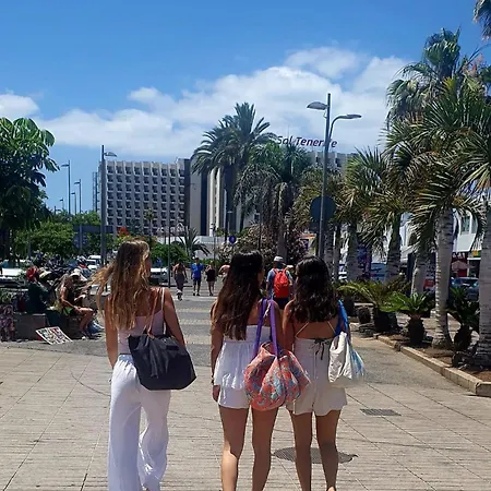 Wonderful White Appartament In Playa Americas Appartamento